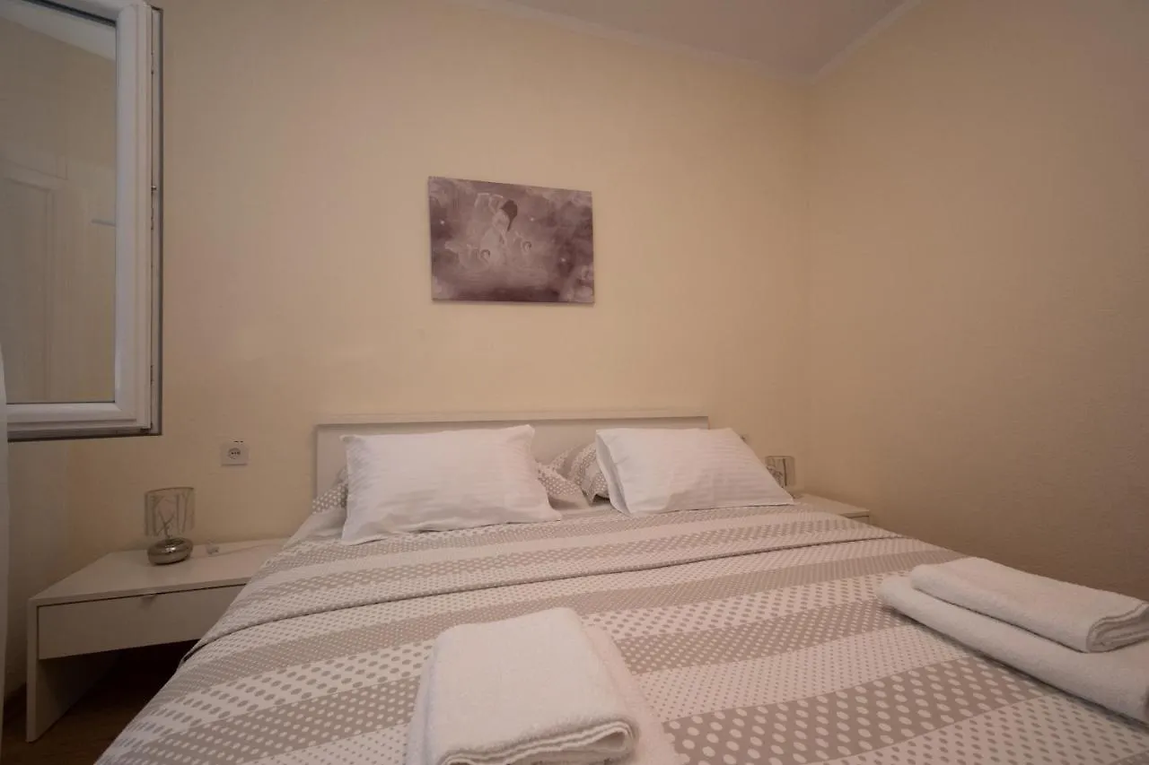 Apartment Povljana 6298B Croatia